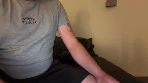 Snapshot of uncutedaustria chatting on 10, 10, 2025 Tom online show from 10, 10, 2025