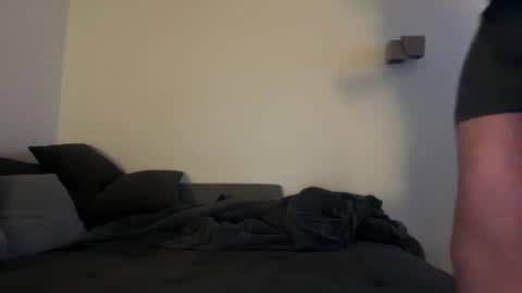 Snapshot of uncutedaustria chatting on 3, 11, 2025 Tom online show from 3, 11, 2025