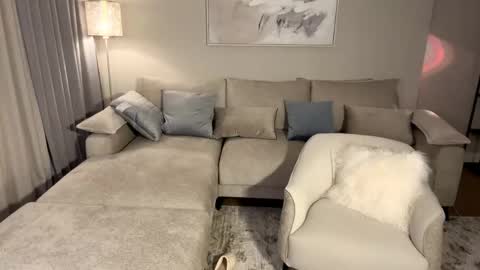 Dolly online show from 29, 4, 2026