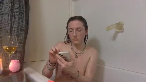 Lola Moonstone online show from 12, 3, 2026