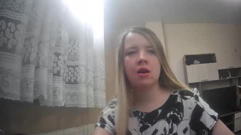 Snapshot of universeemily chatting on 27, 10, 2025 UniverseEmily online show from 27, 10, 2025