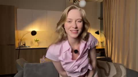 Snapshot of unnabella chatting on 9, 6, 2026 UnnaBella online show from 9, 6, 2026