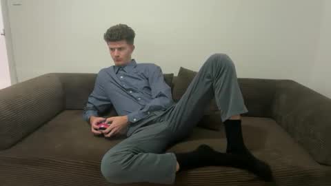 Snapshot of unverifiedbwc chatting on 9, 4, 2026 Stepbro online show from 9, 4, 2026