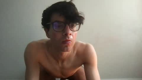 Snapshot of upsetboy chatting on 8, 9, 2025 deaf mute boy online show from 8, 9, 2025