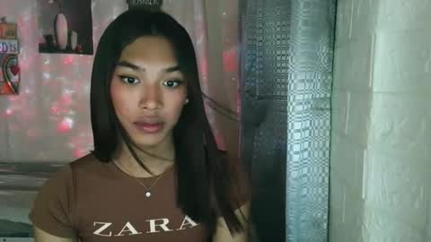 ur_dazzlingmorenaxx online show from 1, 12, 2025