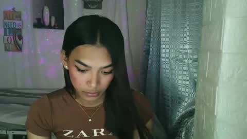 ur_dazzlingmorenaxx online show from 3, 12, 2025