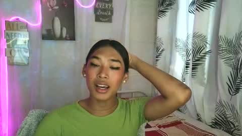 ur_dazzlingmorenaxx online show from 8, 4, 2026