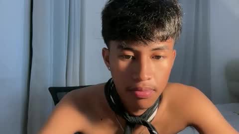 ur_fuckerbttm online show from 5, 2, 2026