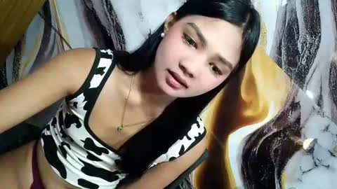 urasian_latinaxxx online show from 5, 7, 2026