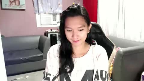 NEWRA  ALLISON online show from 29, 9, 2025