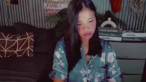 Snapshot of urasian_pinay_gurl chatting on 6, 5, 2026 urasian_pinay_gurl online show from 6, 5, 2026