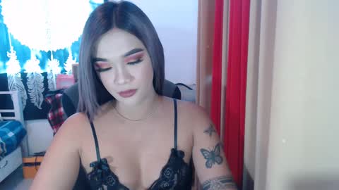 Snapshot of urasiandreamgirlxxx chatting on 3, 12, 2024 jess online show from 3, 12, 2024