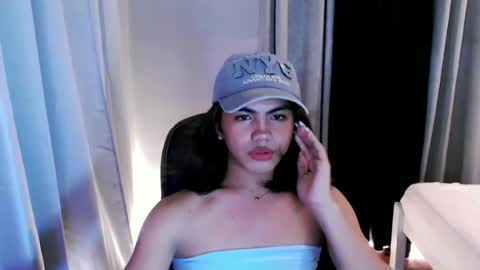 Snapshot of urbaby_anthony chatting on 8, 7, 2026 urbaby_anthony online show from 8, 7, 2026