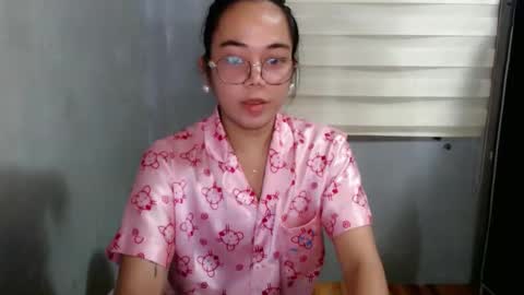 Snapshot of urbabydollx16 chatting on 17, 5, 2026 urbabydollx16 online show from 17, 5, 2026