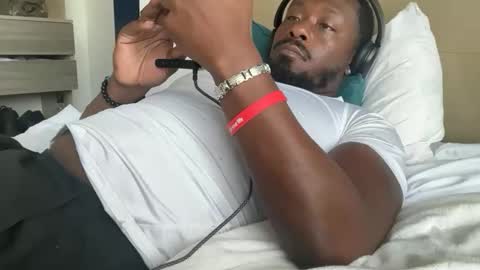 Snapshot of urbandick5 chatting on 15, 3, 2026 urbandick5 online show from 15, 3, 2026