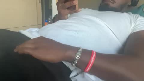 Snapshot of urbandick5 chatting on 18, 3, 2026 urbandick5 online show from 18, 3, 2026