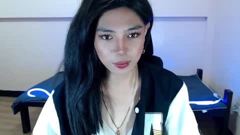 Snapshot of urbeautifulalexa chatting on 9, 5, 2026 Miss alexa online show from 9, 5, 2026