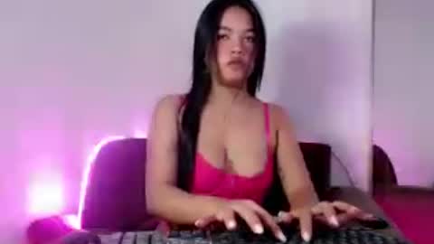 Snapshot of urbeautifulnightmare chatting on 10, 7, 2026 venice online show from 10, 7, 2026
