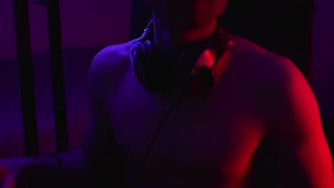 urboytoy_512 online show from 8, 11, 2025