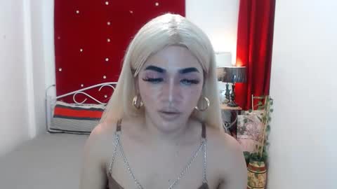 Snapshot of urcumgirlasiants chatting on 17, 2, 2025 KENDALL online show from 17, 2, 2025