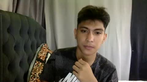 Snapshot of urcuteguy_jhonx chatting on 8, 7, 2026 Dannie online show from 8, 7, 2026