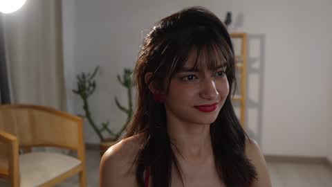 Linda Restrepo online show from 27, 12, 2024