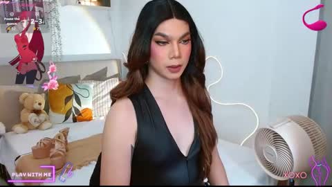 Snapshot of urdeityoflove_ chatting on 11, 9, 2025 rose and khristine online show from 11, 9, 2025