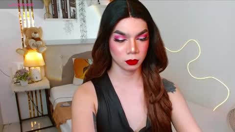 Snapshot of urdeityoflove_ chatting on 14, 9, 2025 rose and khristine online show from 14, 9, 2025