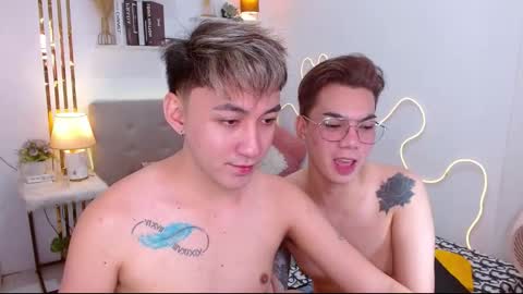 Snapshot of urdeityoflove_ chatting on 8, 10, 2025 rose and khristine online show from 8, 10, 2025