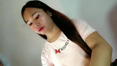 Snapshot of urdoll_trixie chatting on 9, 9, 2025 trixie tan online show from 9, 9, 2025