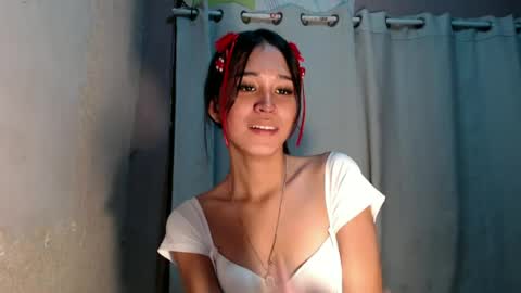 Snapshot of urdreamgirl_stephanie chatting on 26, 6, 2026 stephanie online show from 26, 6, 2026