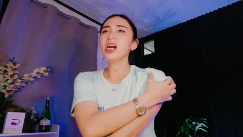 urfave_bbgirl online show from 2, 2, 2026