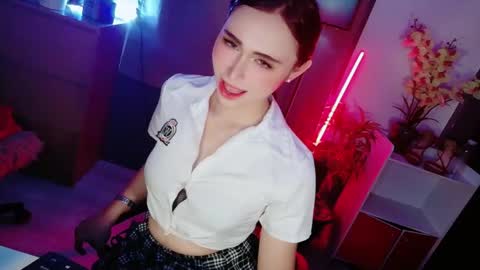 urfave_bbgirl online show from 20, 4, 2026