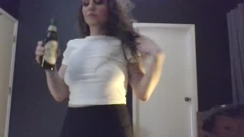 UrGreenEyedGoodGirl online show from 6, 2, 2026