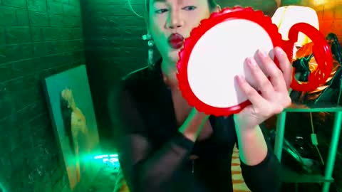 queen norelle online show from 5, 1, 2025