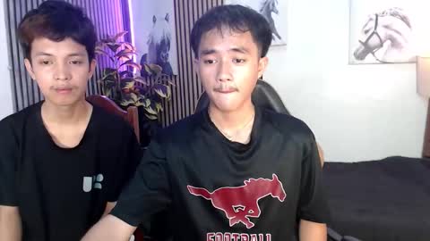 Snapshot of urhot_johny chatting on 15, 4, 2026 urhot_johny online show from 15, 4, 2026