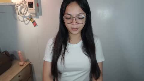 urhotangela online show from 4, 3, 2026