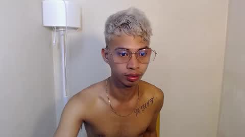 Snapshot of urhotfuckingass chatting on 9, 6, 2026 richard online show from 9, 6, 2026