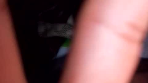 Uriel sgueme en ig  online show from 5, 3, 2026