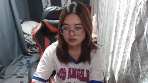 Snapshot of urlovelychinita chatting on 1, 3, 2025 urlovelychinita online show from 1, 3, 2025