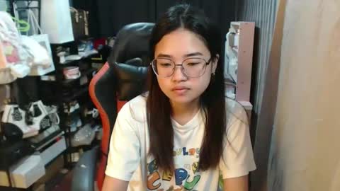 Snapshot of urlovelychinita chatting on 10, 10, 2025 urlovelychinita online show from 10, 10, 2025