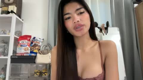urnaughtyasianprincessjam online show from 18, 6, 2026