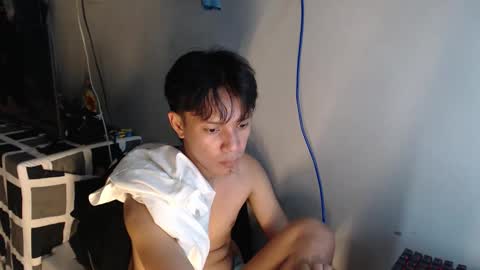 Snapshot of urpinoyasianx chatting on 28, 2, 2026 Mel online show from 28, 2, 2026