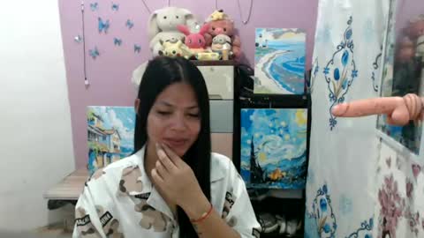 Snapshot of urpreciouspinayxxx chatting on 3, 8, 2026 hi im kim online show from 3, 8, 2026