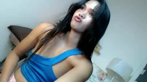 Snapshot of ursandra_xx chatting on 10, 4, 2026 ursandra_xx online show from 10, 4, 2026