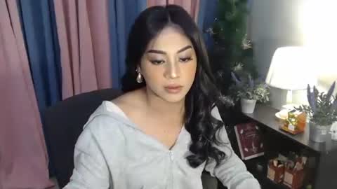 Snapshot of urseductive_calixx chatting on 4, 10, 2025 JUST CALL ME CALI online show from 4, 10, 2025