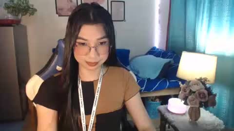 Ashley Kate Mateo Gray online show from 8, 1, 2025
