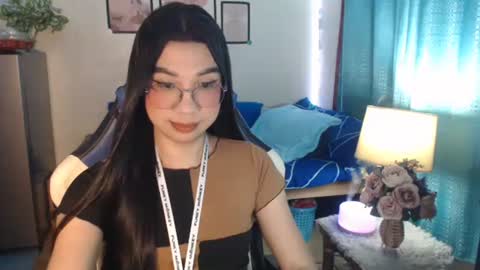 Ashley Kate Mateo Gray online show from 9, 1, 2025