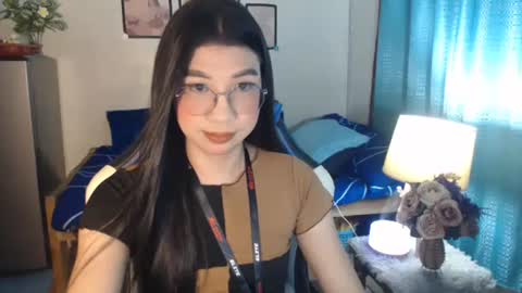 Ashley Kate Mateo Gray online show from 23, 1, 2025