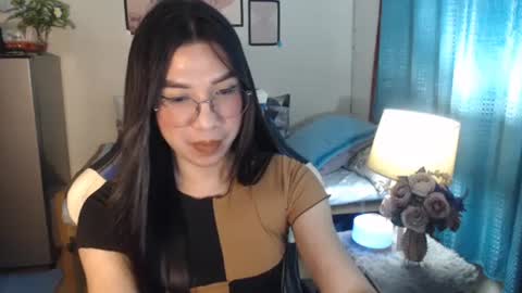 Ashley Kate Mateo Gray online show from 21, 2, 2025